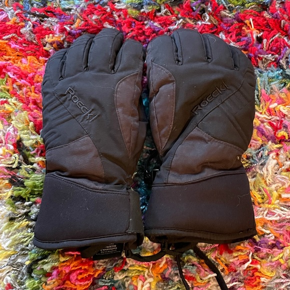 ROECKL Ski Gloves - Picture 2 of 2